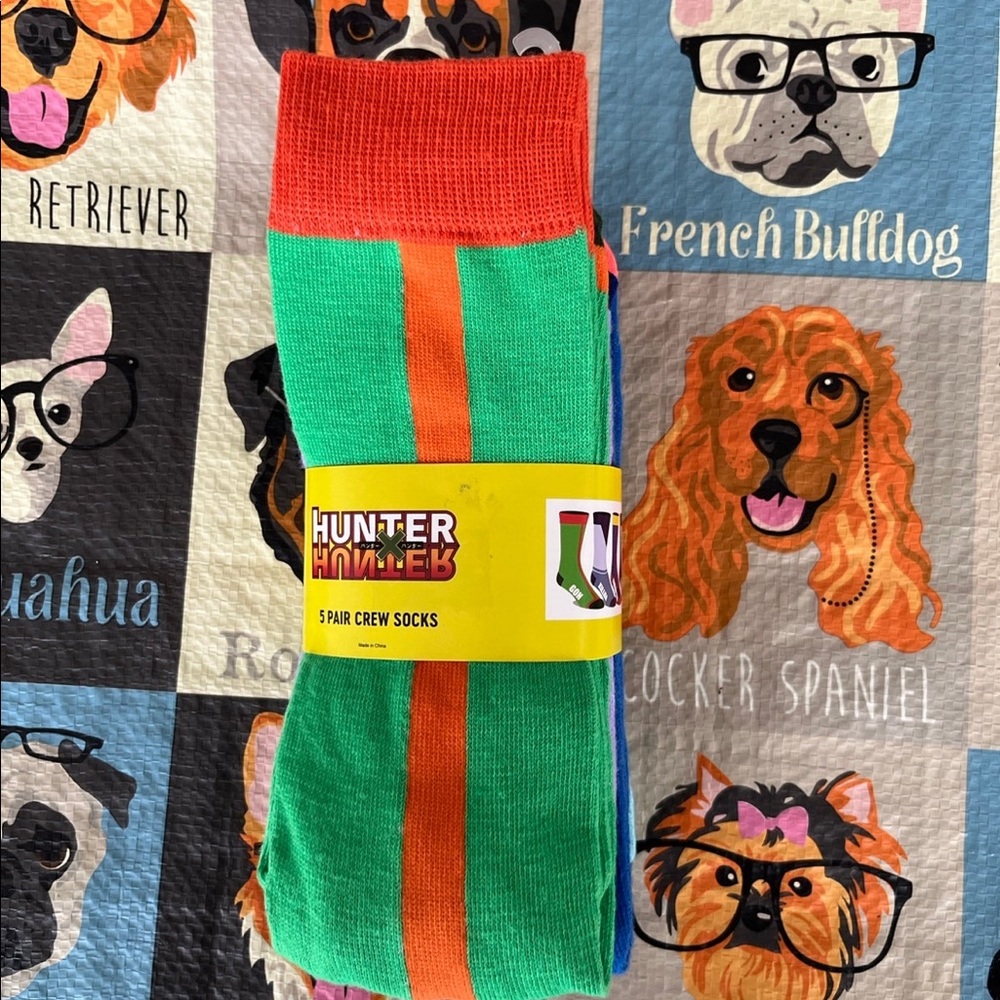Bioworld Hunter 5 Pk Crew Socks